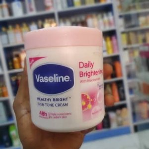 VASELINE MOISTURIZER